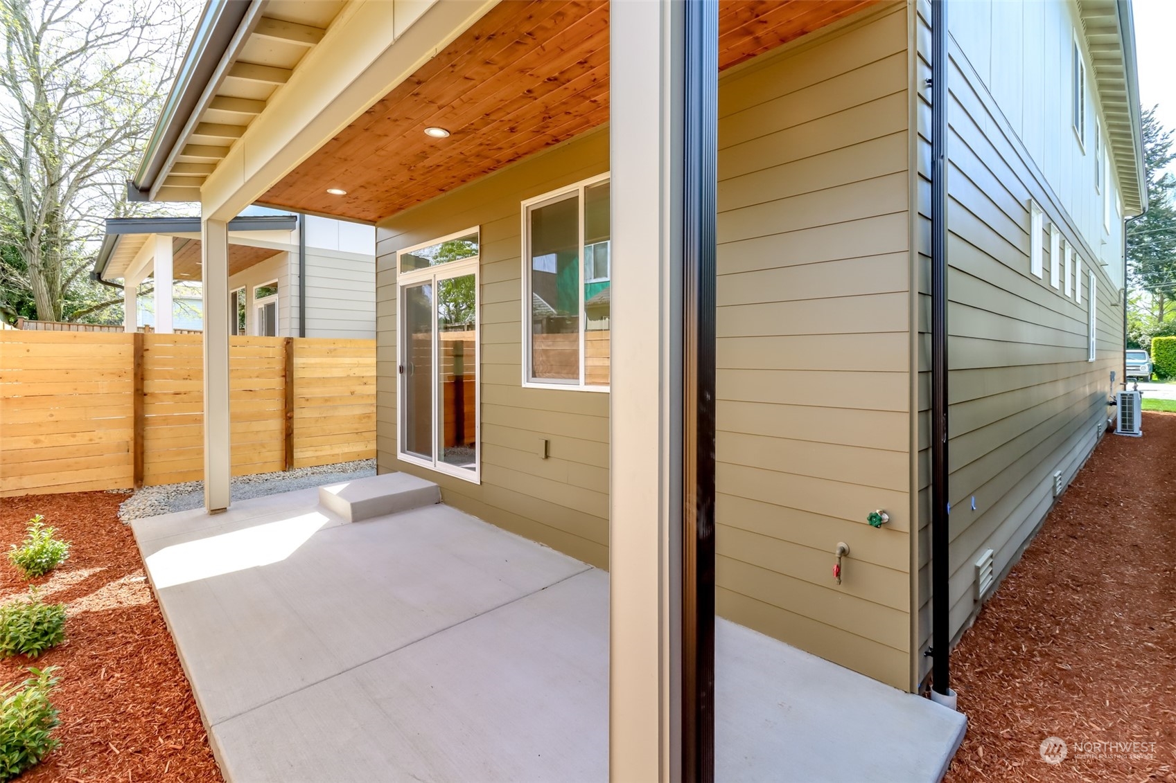 10448 3rd Avenue Southwest Seattle, WA 98146 - Photo 37 of 37