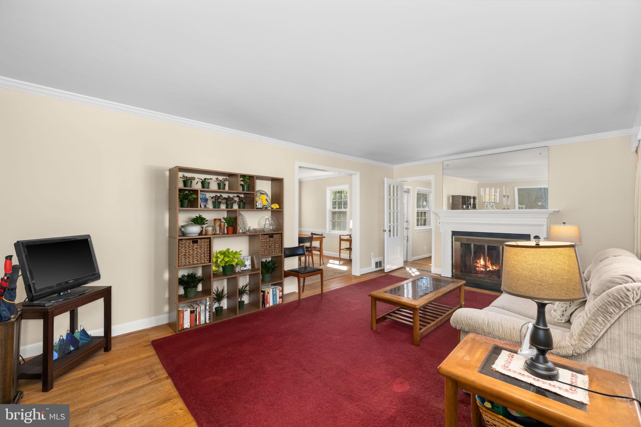 3948 Morrison Street Northwest Washington, DC 20015 - Photo 2 of 22 Living Room