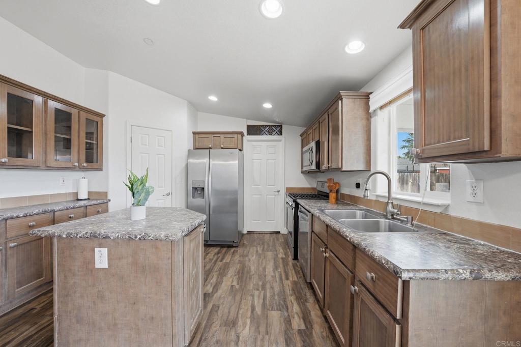 1255 Sumner Avenue El Cajon, CA 92021 - Photo 11 of 38