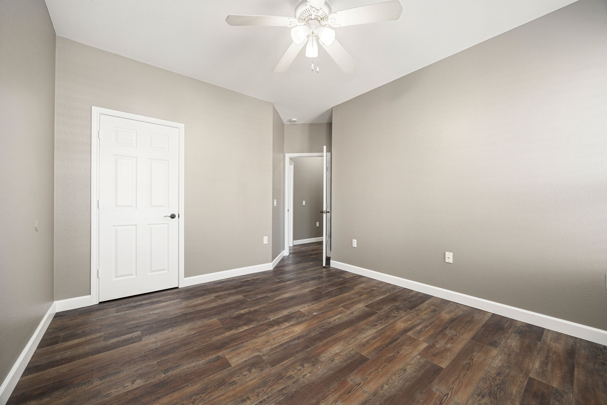 4805 Louis Avenue Austin, TX 78721 - Photo 17 of 23 a view of an empty room with wooden floor