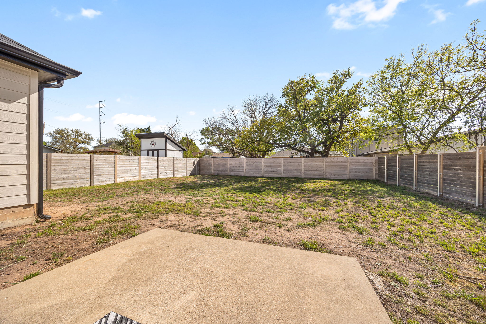 4805 Louis Avenue Austin, TX 78721 - Photo 19 of 23 a view of a backyard
