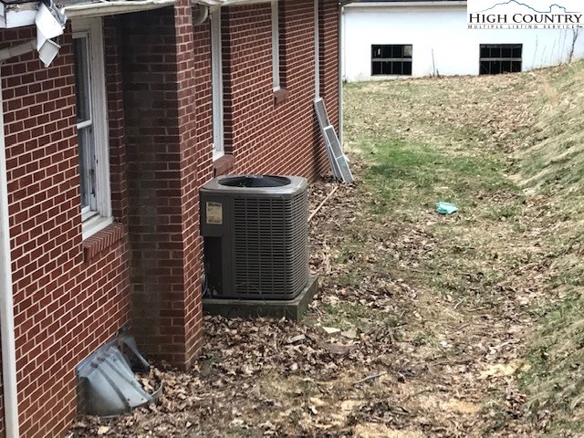 1362 Deep Ford Road Lansing, NC 28643 - Photo 12 of 16