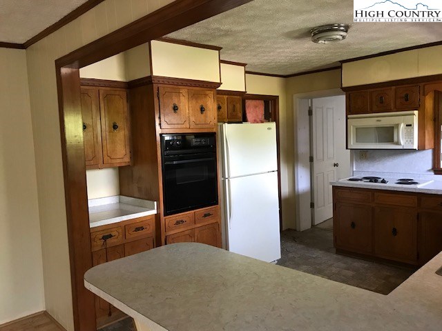 1362 Deep Ford Road Lansing, NC 28643 - Photo 10 of 16