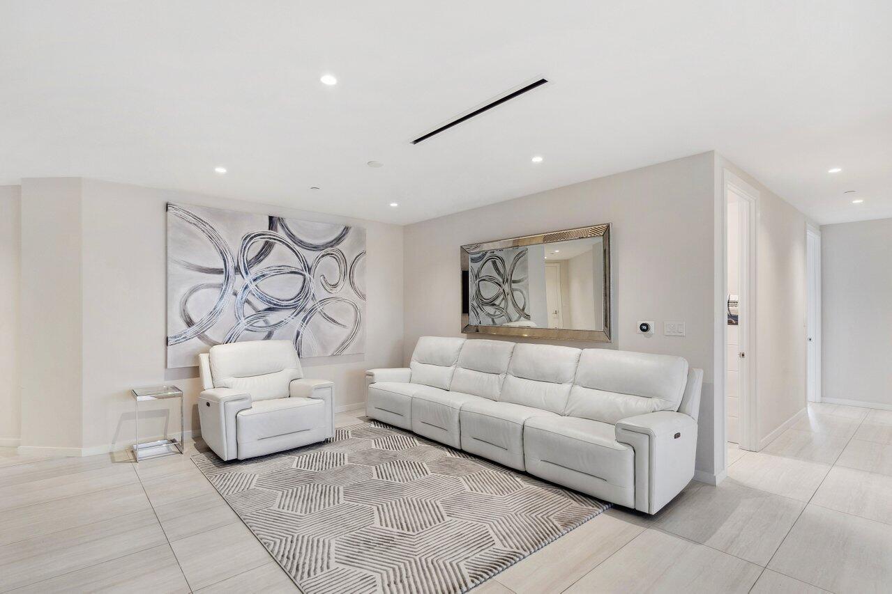 200 Southeast Mizner Boulevard, Unit 712 Boca Raton, FL 33432 - Photo 8 of 67 006-200SoutheastMiznerBoulevard-Unit712-