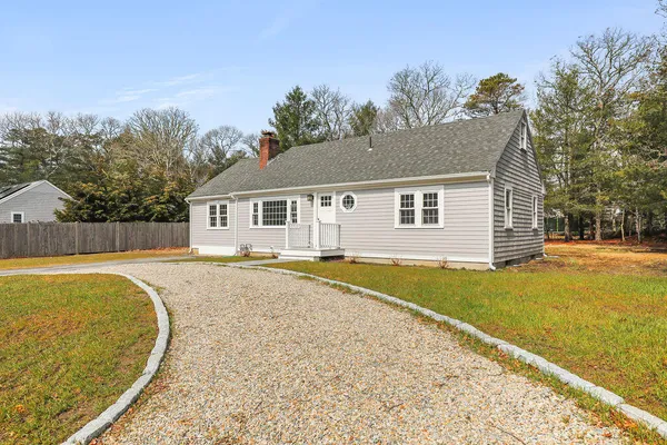 $649,000 | 80 Mariner Circle, Cotuit, MA 02635