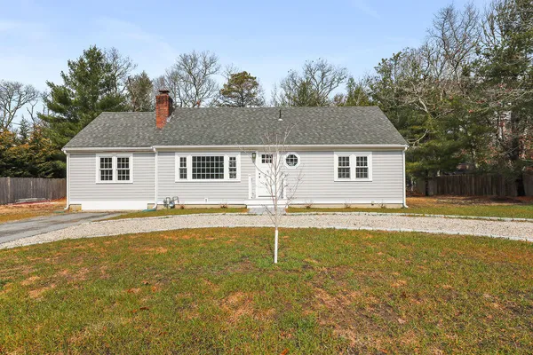 $649,000 | 80 Mariner Circle, Cotuit, MA 02635