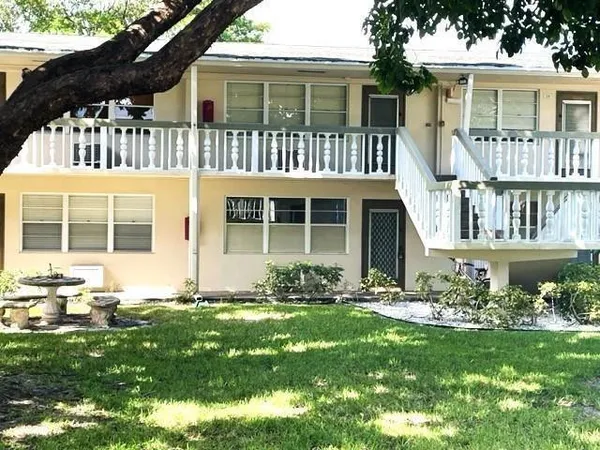 $1,325 | 218 Farnham J, Unit 218, Deerfield Beach, FL 33442