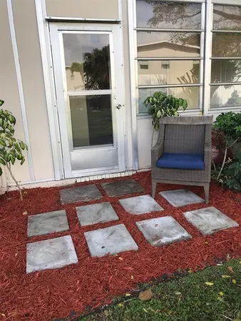 $1,325 | 218 Farnham J, Unit 218, Deerfield Beach, FL 33442