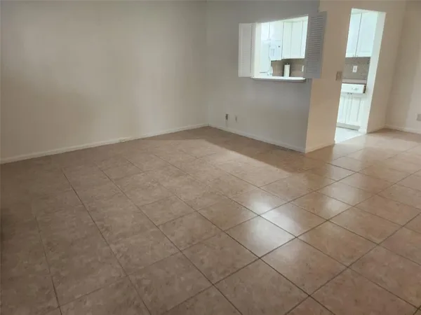 $1,325 | 218 Farnham J, Unit 218, Deerfield Beach, FL 33442