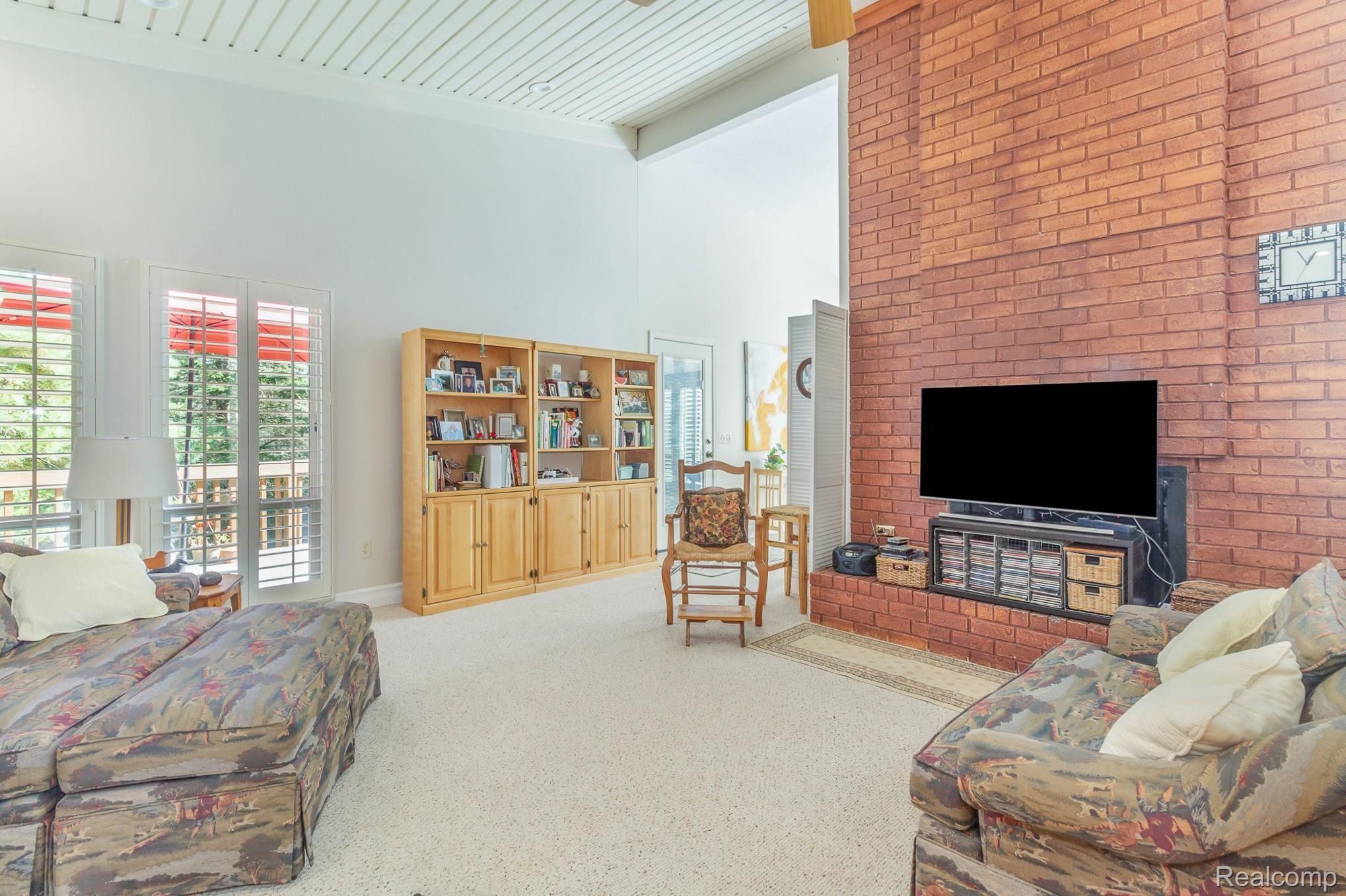 6069 West Britton Road Perry, MI 48872 - Photo 8 of 31 03 - Great Room 3.jpg