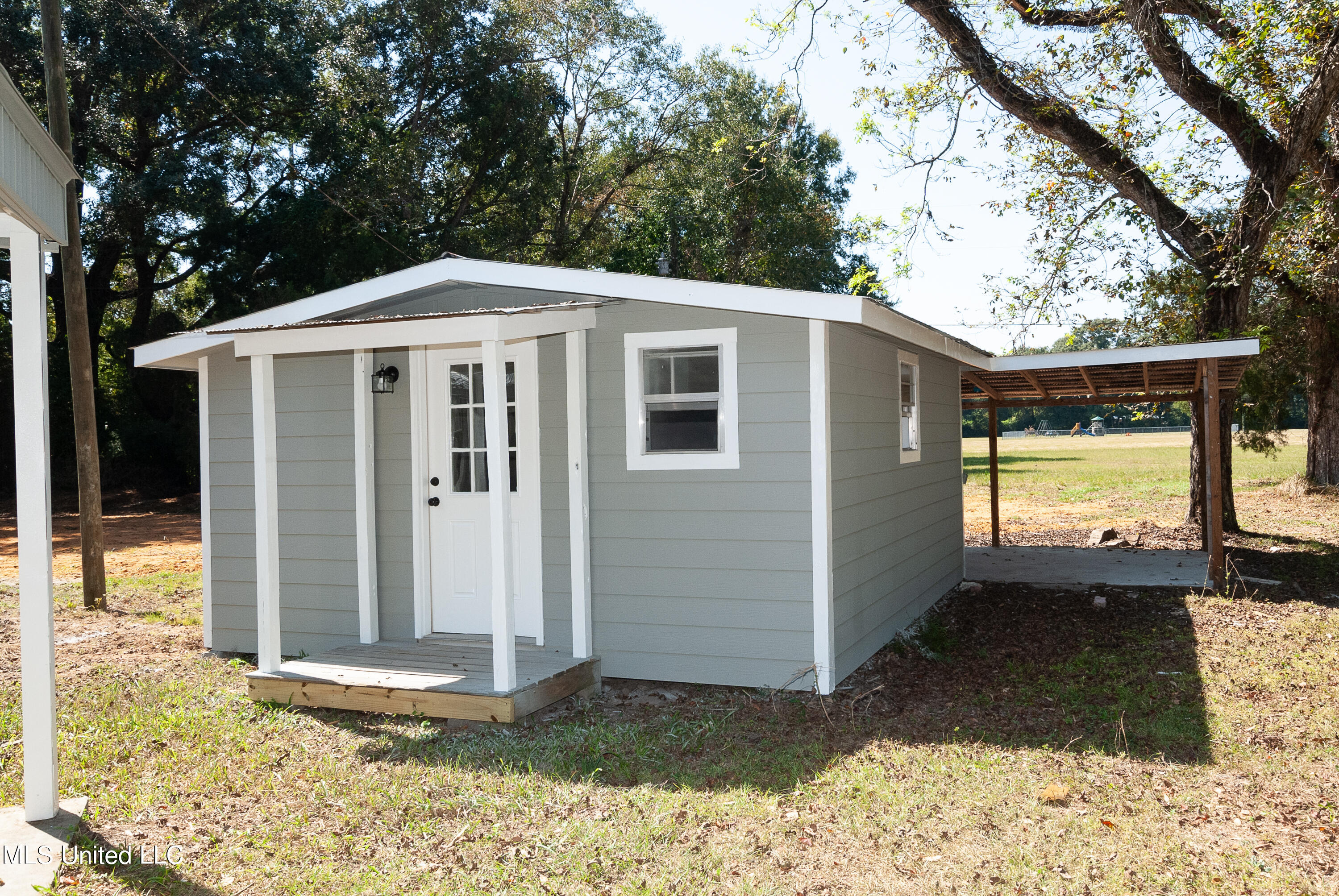 21621 County Home Road Moss Point, MS 39562 - Photo 4 of 19 DSC_0030