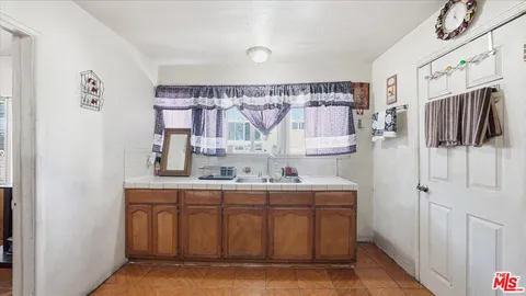 $749,000 | 1523 East Vernon Avenue, Los Angeles, CA 90011
