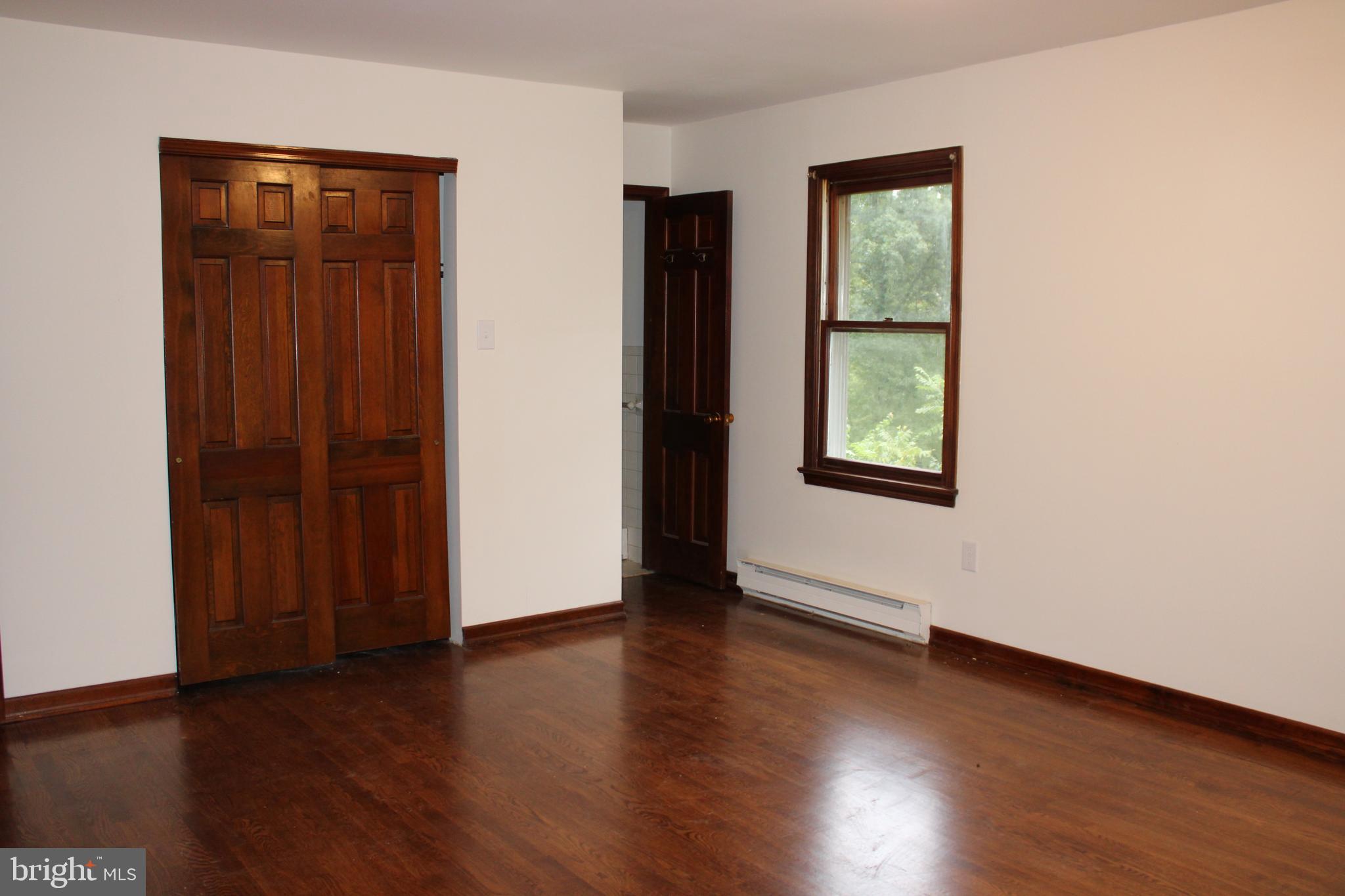 3024 Funks Mill Road Riegelsville, PA 18077 - Photo 9 of 35 Main bedroom