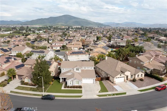 $725,000 | 32130 Spun Cotton Drive Road, Winchester, CA 92596