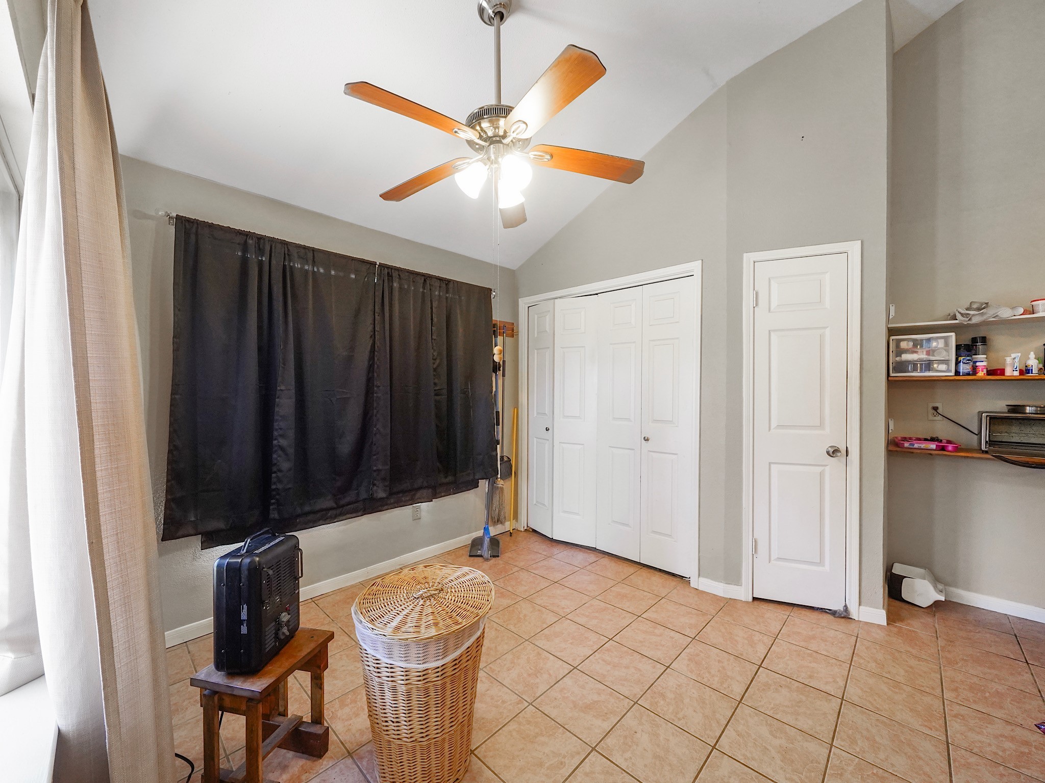 18527 Trail Bend Lane Houston, TX 77084 - Photo 7 of 18 Enjoy your meals overlooking your backyard.