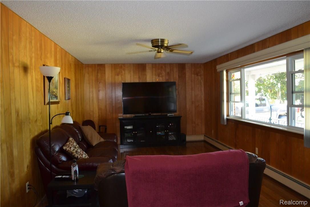9940 State Road Millington, MI 48746 - Photo 12 of 27 DSC_0088.JPG