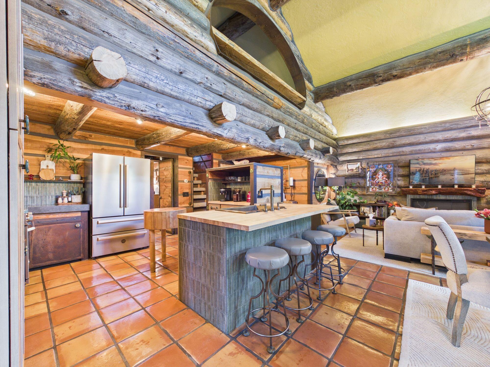 360 Broadford Road Blaine County, ID 83313 - Photo 12 of 44 Bar/Island