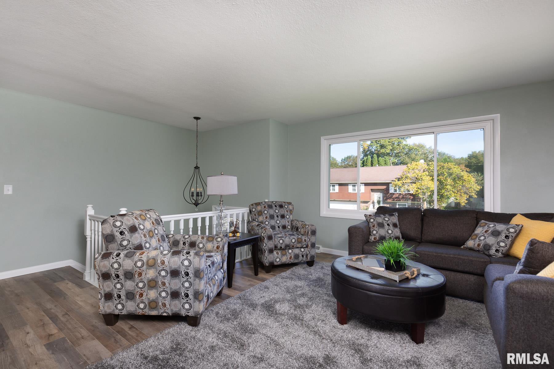 916 6th Street Hampton, IL 61256 - Photo 11 of 25 Gallery Image 11