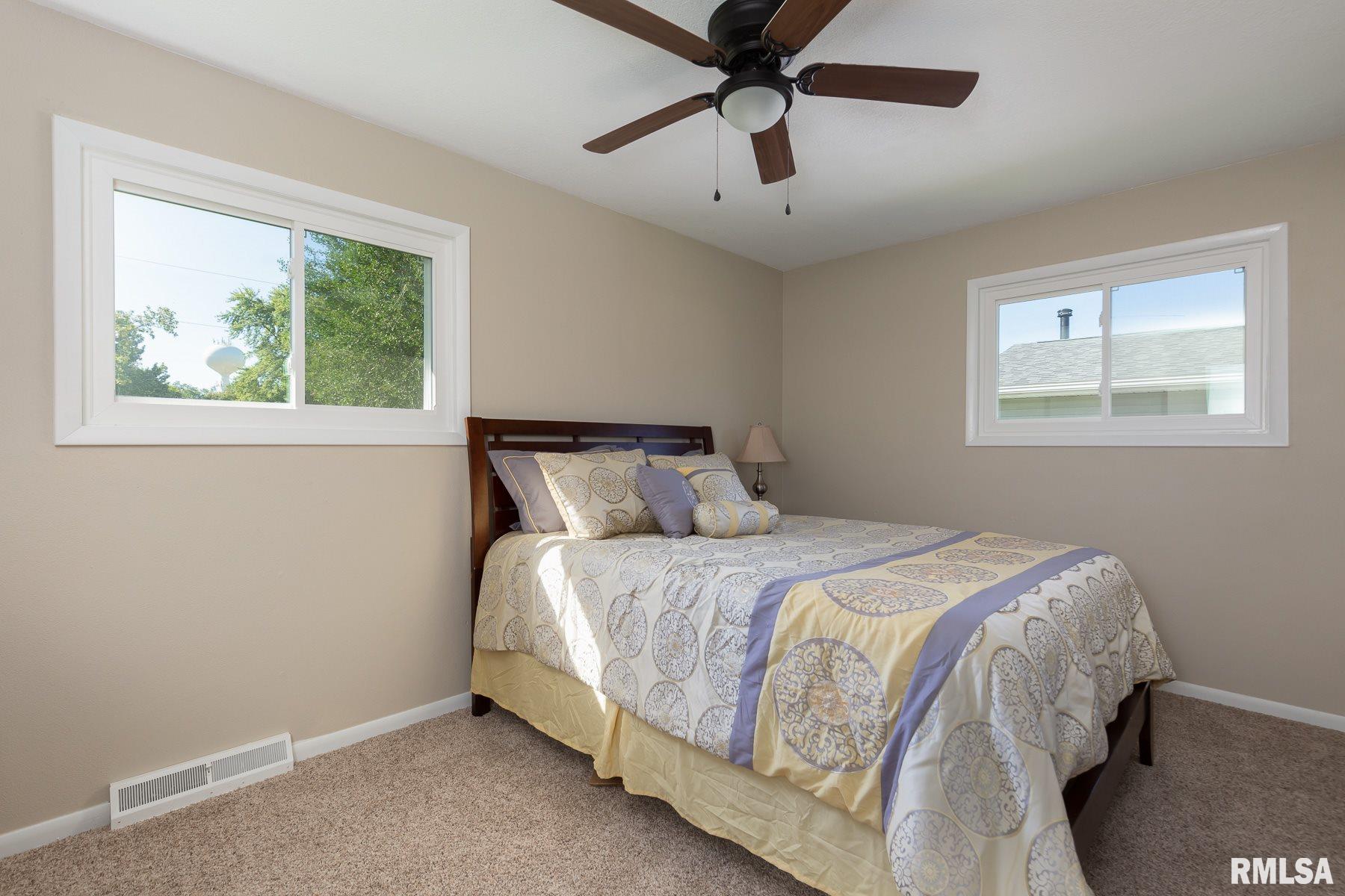 916 6th Street Hampton, IL 61256 - Photo 15 of 25 Gallery Image 15