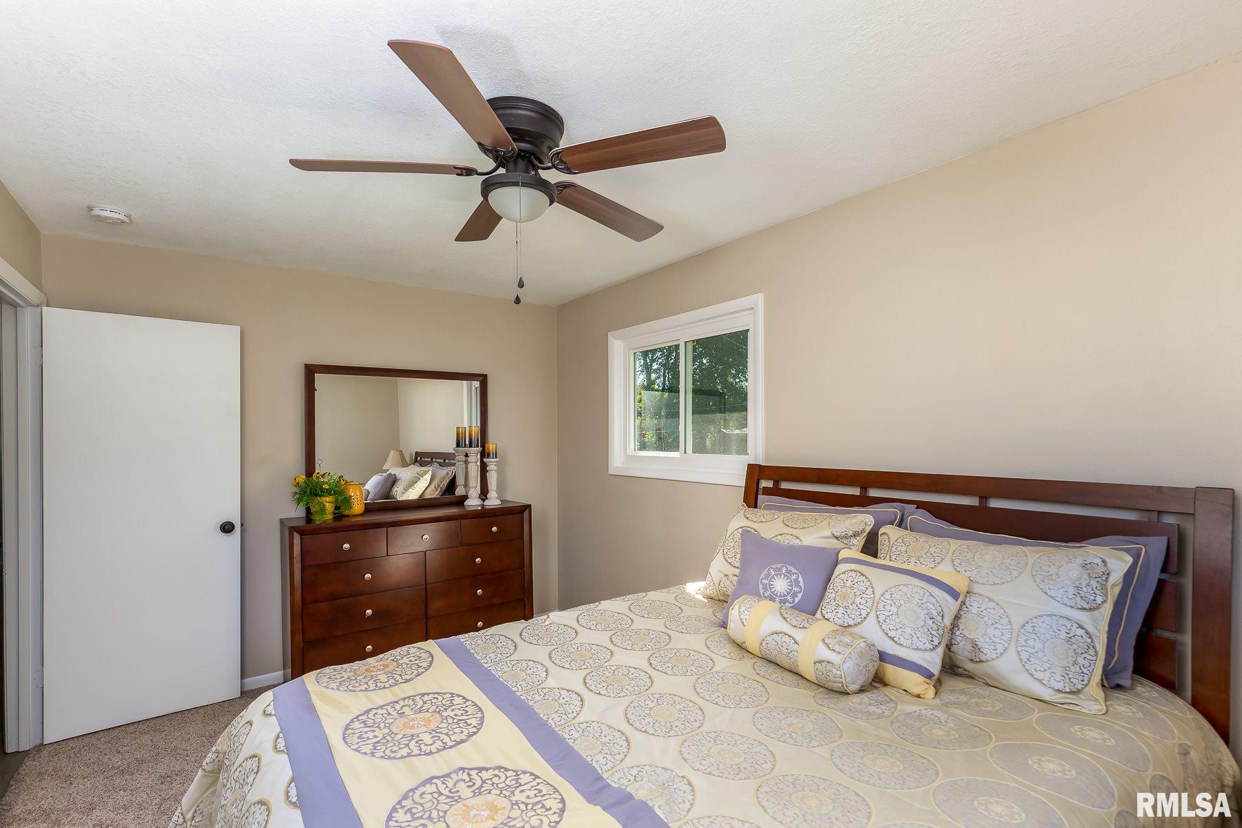916 6th Street Hampton, IL 61256 - Photo 16 of 25 Gallery Image 16