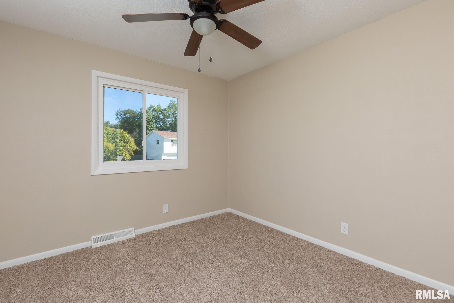 916 6th Street Hampton, IL 61256 - Photo 18 of 25 Gallery Image 18