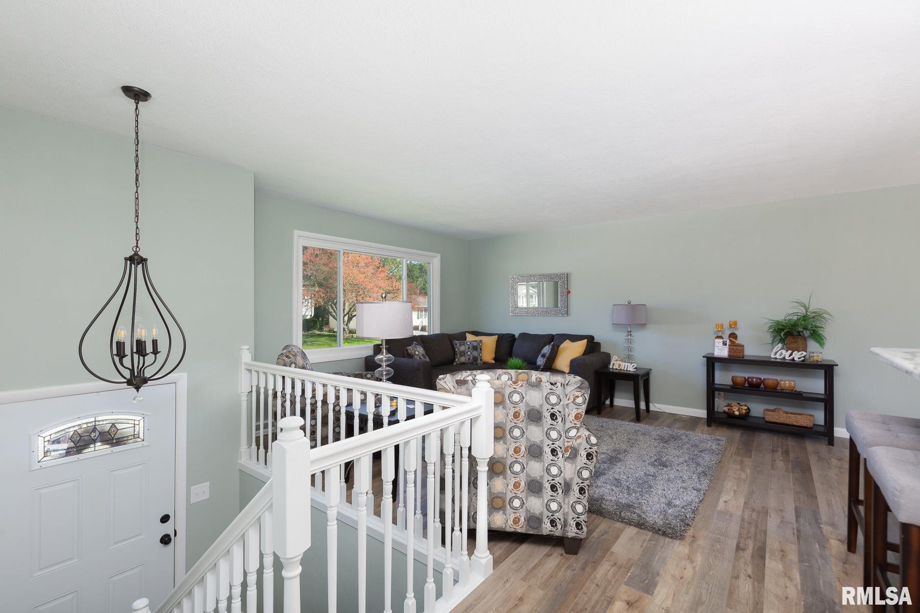916 6th Street Hampton, IL 61256 - Photo 9 of 25 Gallery Image 9