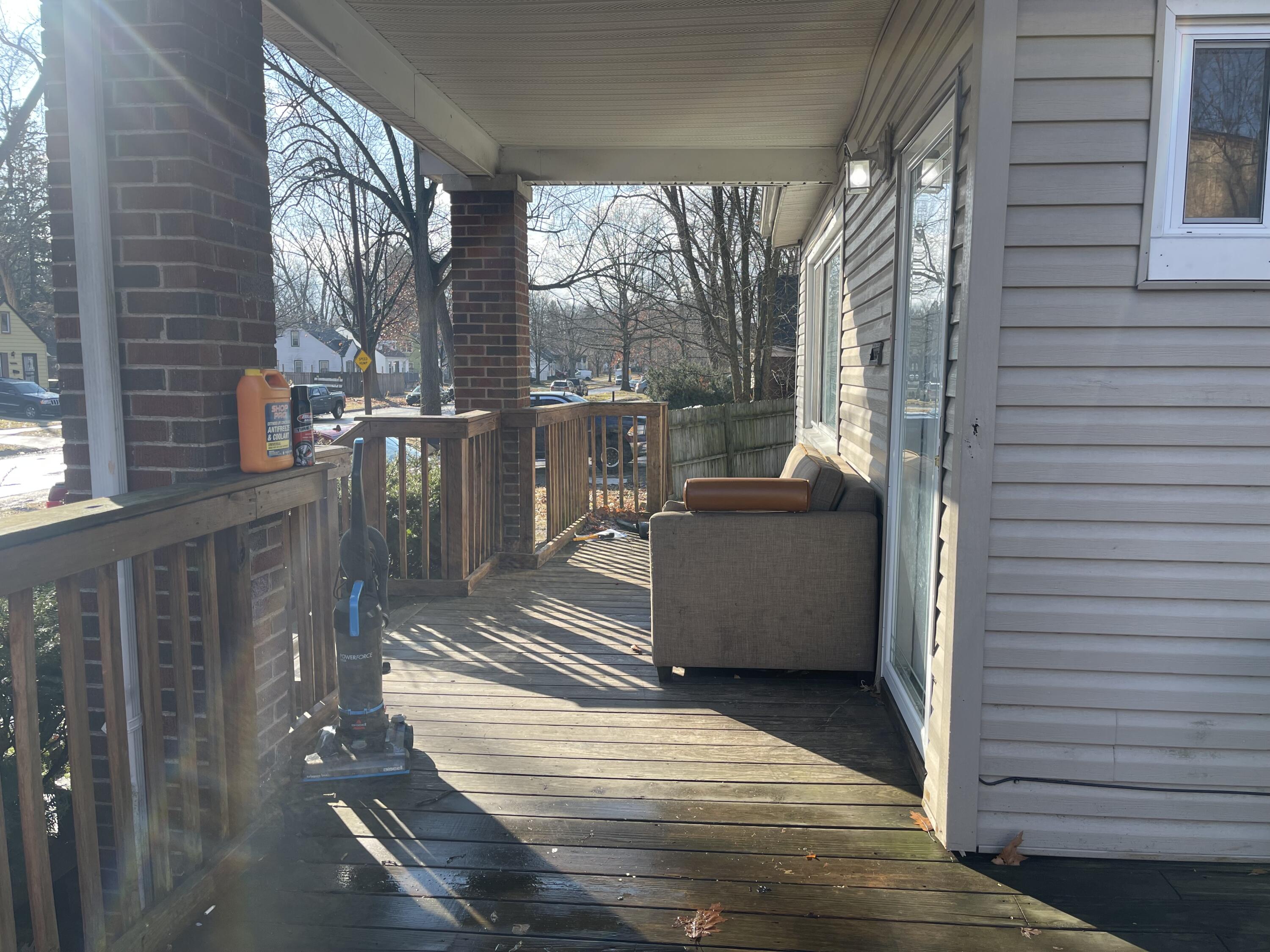 18263 Fielding Street Detroit, MI 48219 - Photo 3 of 24 000000