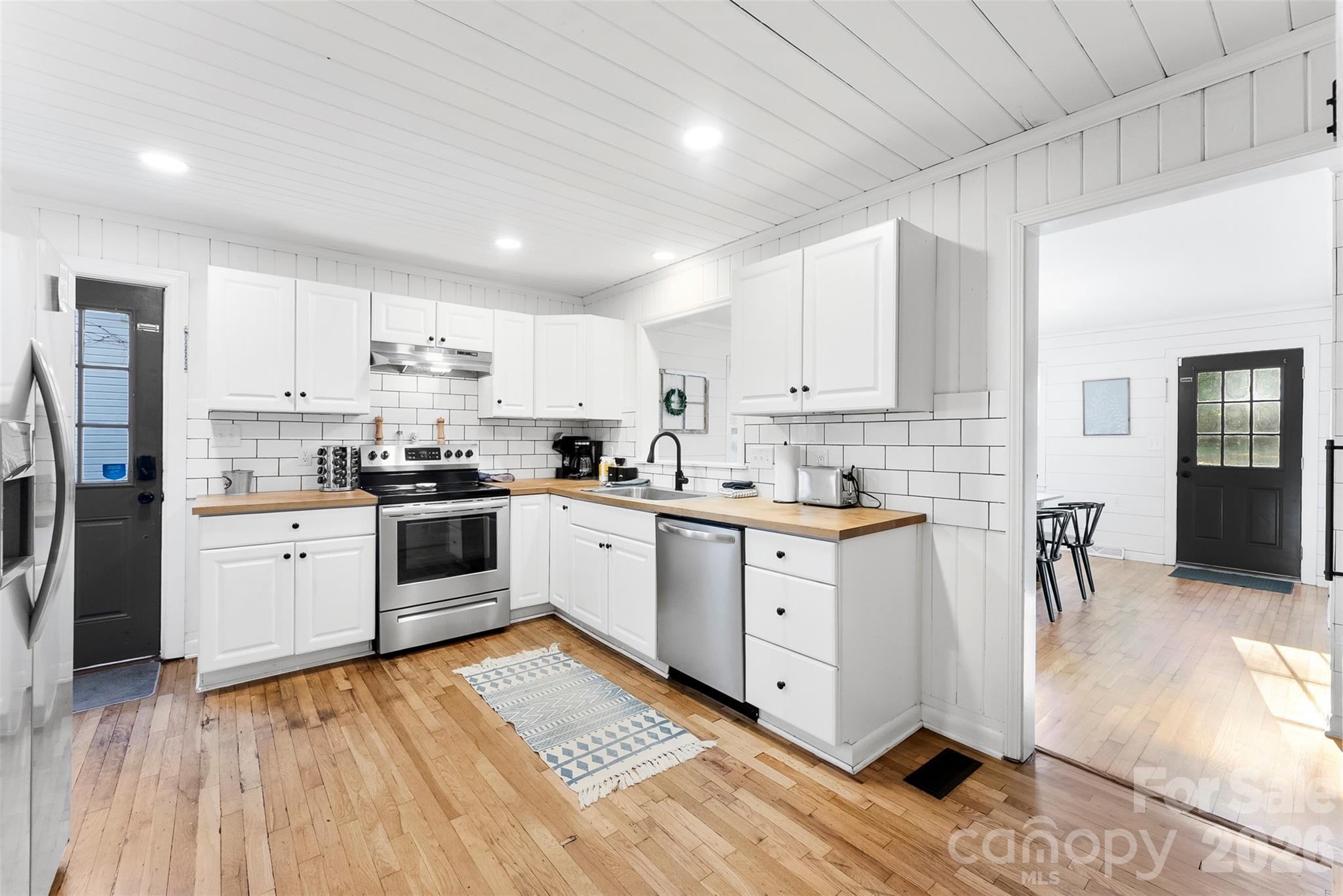 1217 Jackson Road Gastonia, NC 28052 - Photo 9 of 25