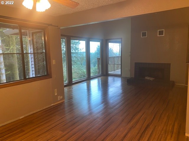 7705 Northeast Quarry Road La Center, WA 98629 - Photo 8 of 27 a view of a interior of the house