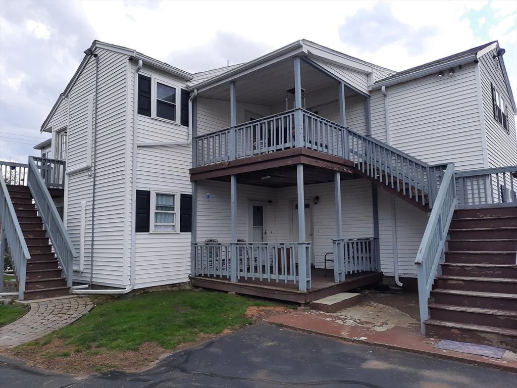 27 Spring Street, Unit 3 East Bridgewater, MA 02333 - Photo 2 of 4