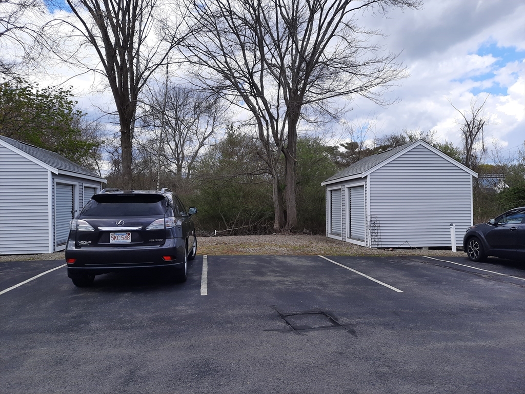 27 Spring Street, Unit 3 East Bridgewater, MA 02333 - Photo 4 of 4