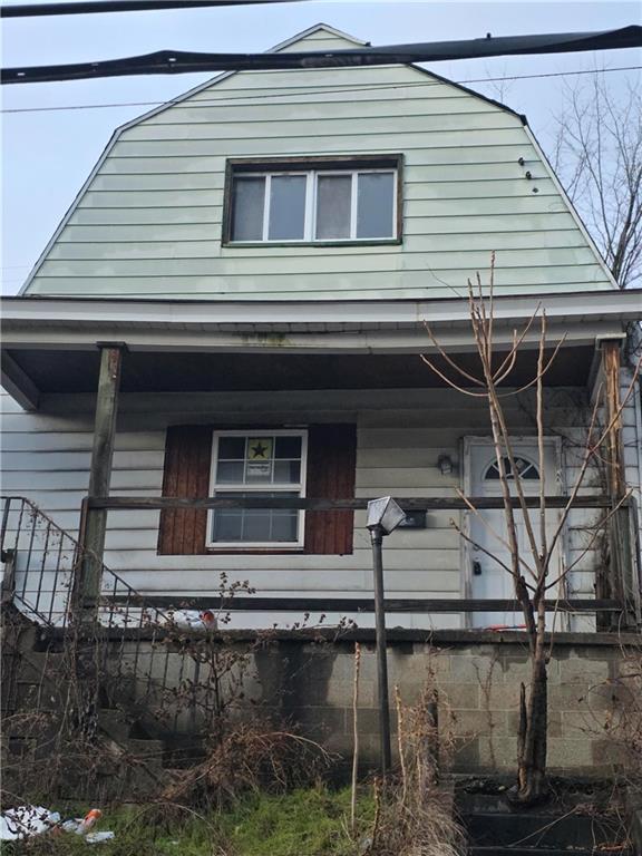 830 Frank Street McKees Rocks, PA 15136 - Photo 5 of 6 a house view with a roof deck