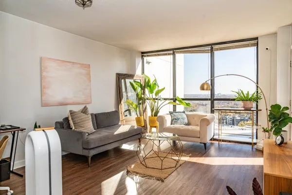 $225,000 | 1280 West Peachtree Street Northwest, Unit 3211, Atlanta, GA 30309