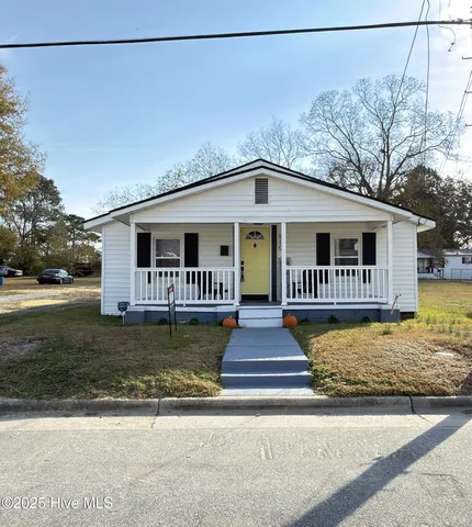 $157,300 | 510 South Sycamore Street, Fremont, NC 27830