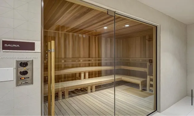 $4,987 | 215 North New River Drive East, Unit 2020, Fort Lauderdale, FL 33301