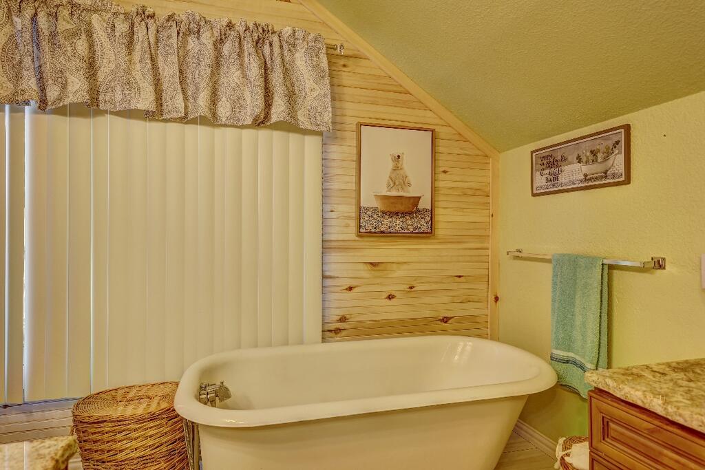 101 North 11th Street Junction, TX 76849 - Photo 21 of 27 Gallery Image 21