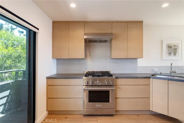 $2,000,000 | 177 C. Mayor, Redondo Beach, CA 90277