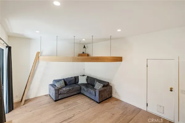 $2,000,000 | 177 C. Mayor, Redondo Beach, CA 90277