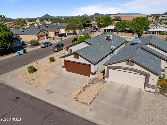 $424,950 | 2926 West Potter Drive, Phoenix, AZ 85027