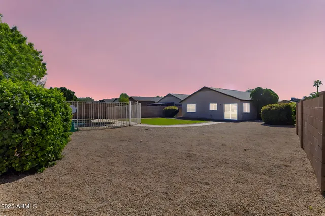 $424,950 | 2926 West Potter Drive, Phoenix, AZ 85027