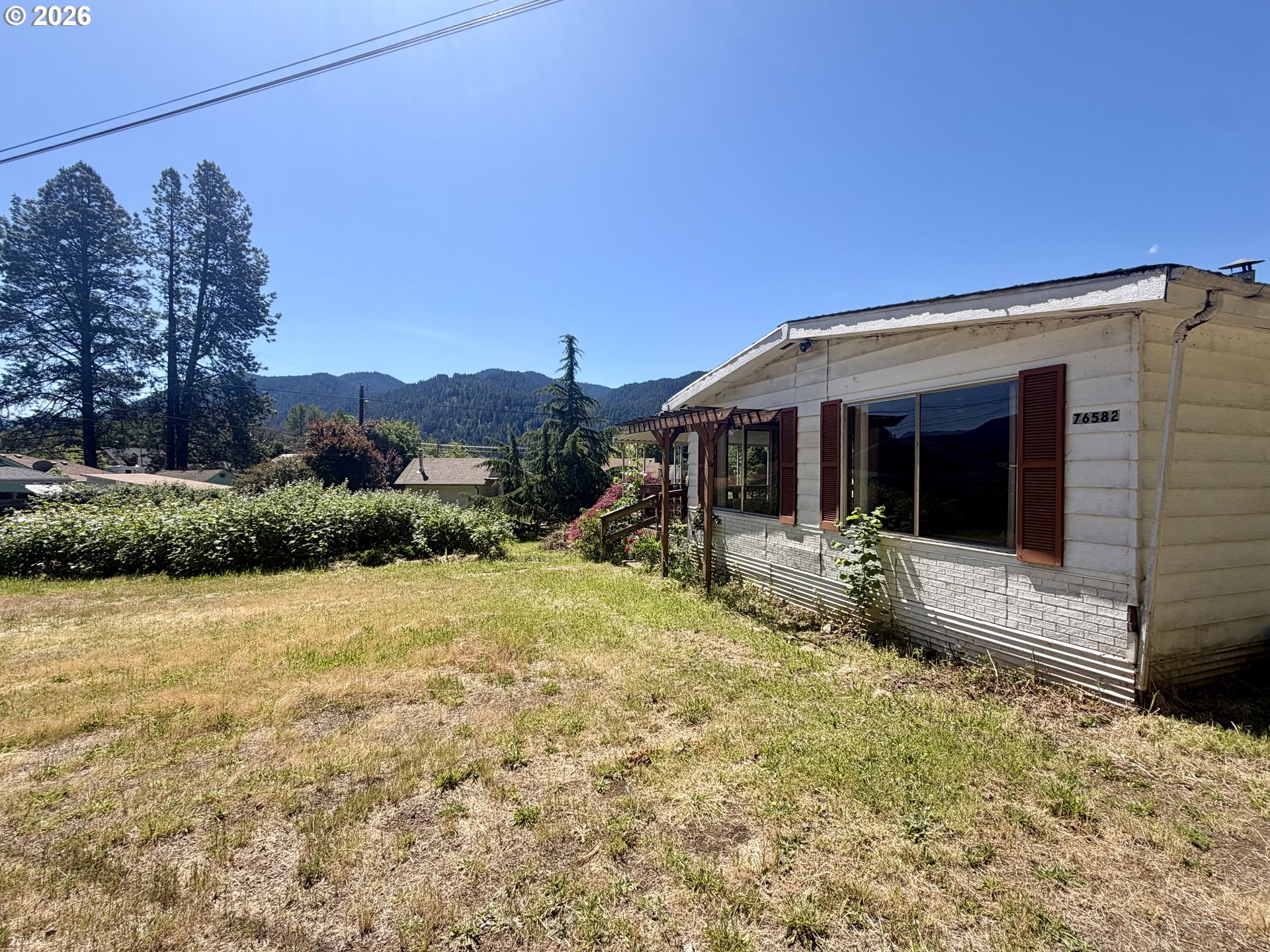 76582 Davis Road Oakridge, OR 97463 - Photo 4 of 21