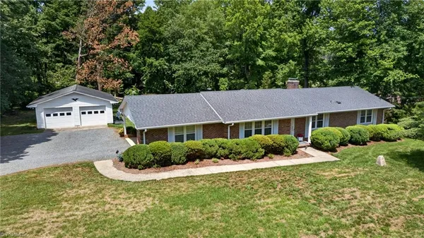 $300,000 | 3110 Valhalla Drive, Greensboro, NC 27406