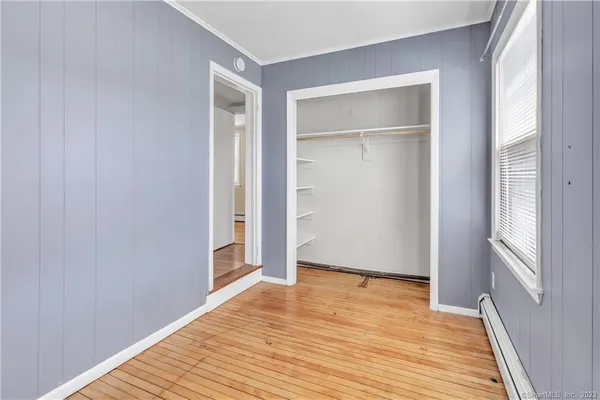 $1,900 | 156 New Haven Avenue, Derby, CT 06418
