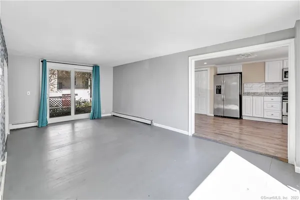 $1,900 | 156 New Haven Avenue, Derby, CT 06418