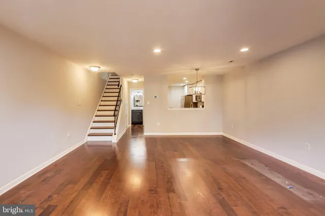 $3,100 | 931 South Rolfe Street, Unit 1, Arlington, VA 22204