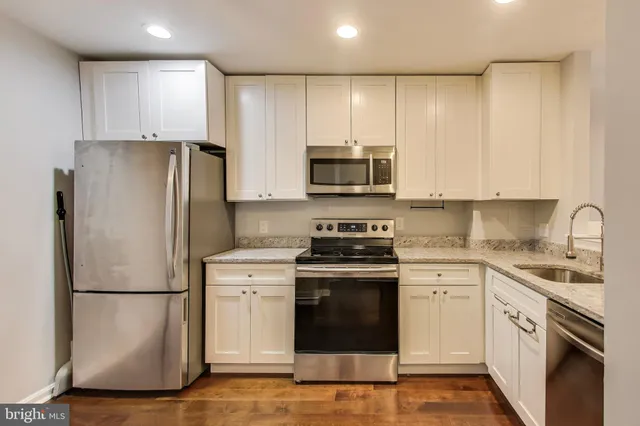 $3,100 | 931 South Rolfe Street, Unit 1, Arlington, VA 22204