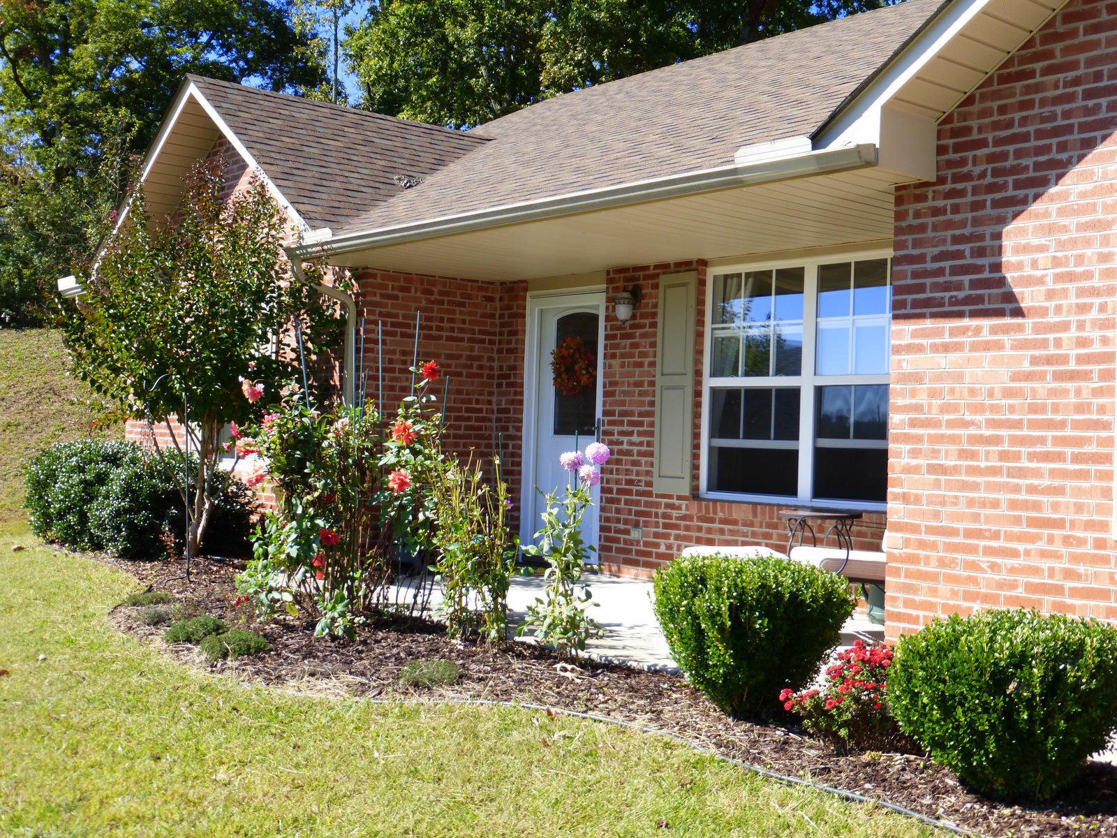 7668 Applecross Road Corryton, TN 37721 - Photo 2 of 34 25-P1010775