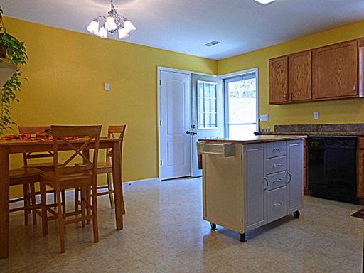 7668 Applecross Road Corryton, TN 37721 - Photo 11 of 34 08-P1020730