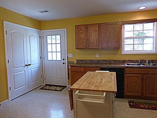 7668 Applecross Road Corryton, TN 37721 - Photo 15 of 34 14-P1020744