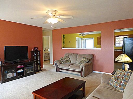 7668 Applecross Road Corryton, TN 37721 - Photo 6 of 34 02-P1020708